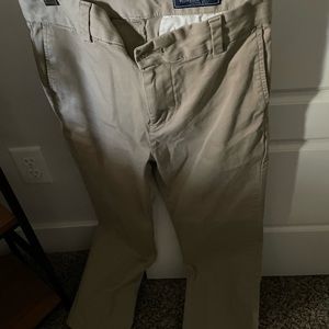 Boys Vineyard Vines Khaki pants size 14